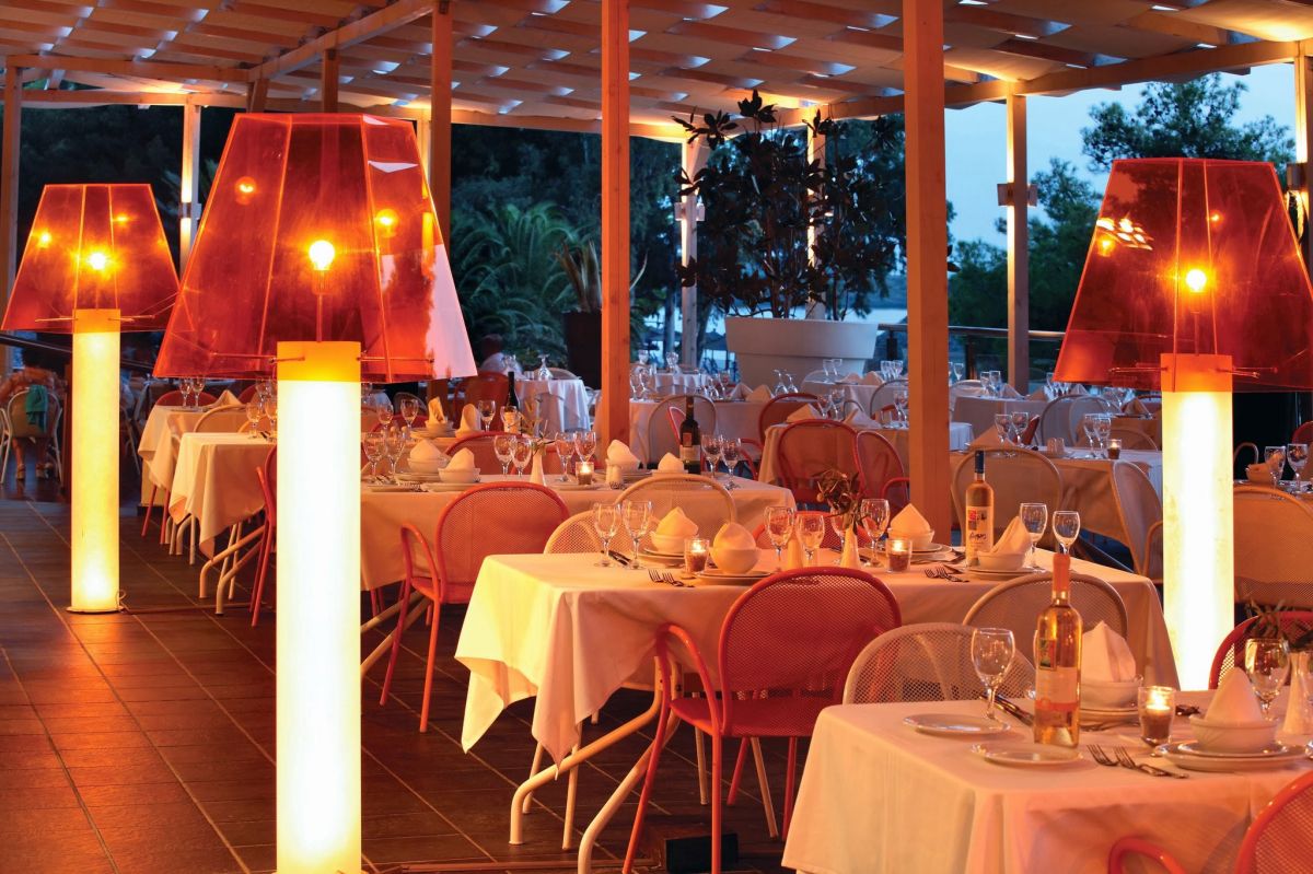 imagini hotel SITHONIA PORTO CARRAS